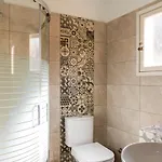 Maisonette Elena بيت للعطل *